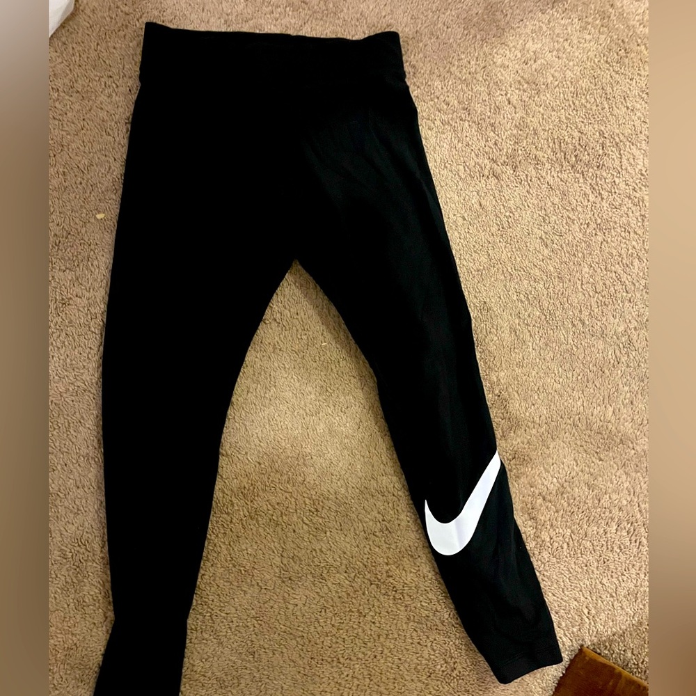 Black Nike Leggings- worn 1x just to try on